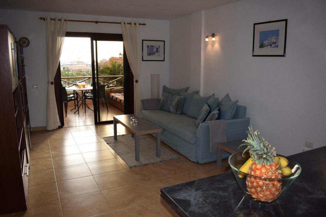 דירות לוס כריסטיאנוס Sunny Summerland Los Cristianos, Ap With City And Ocean View מראה חיצוני תמונה