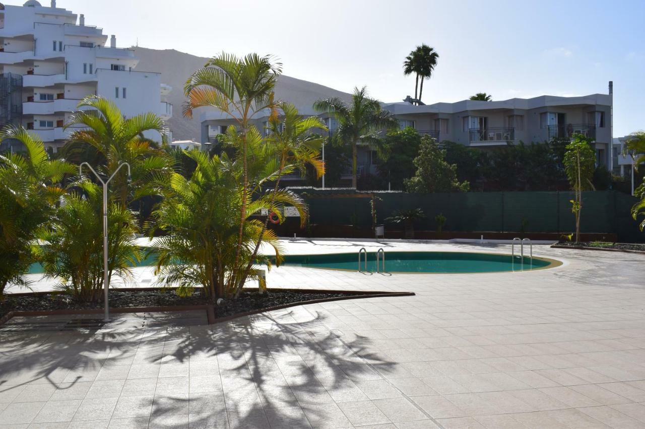 דירות לוס כריסטיאנוס Sunny Summerland Los Cristianos, Ap With City And Ocean View מראה חיצוני תמונה